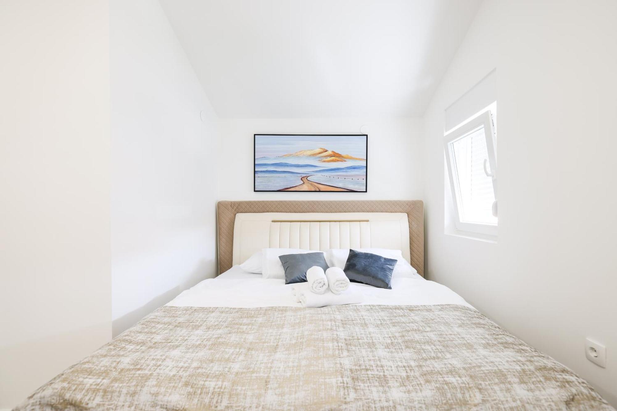 Premium Rooms Prince Zadar Exterior photo
