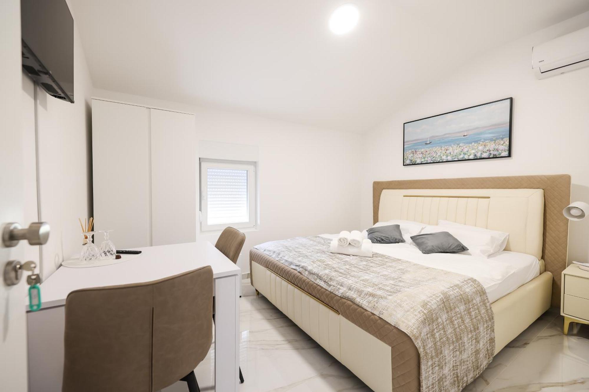 Premium Rooms Prince Zadar Exterior photo