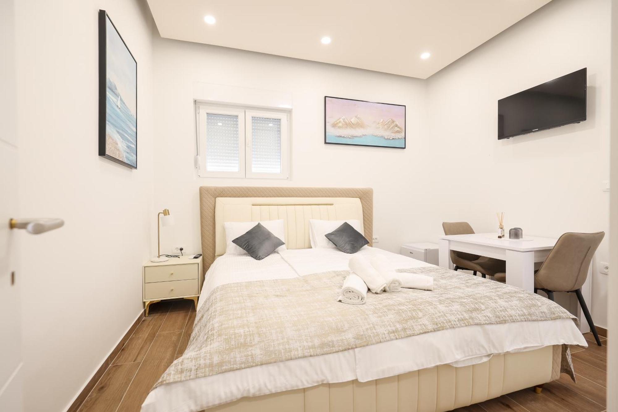 Premium Rooms Prince Zadar Exterior photo